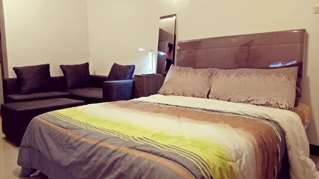 Darvy Suite Muntinlupa City Εξωτερικό φωτογραφία